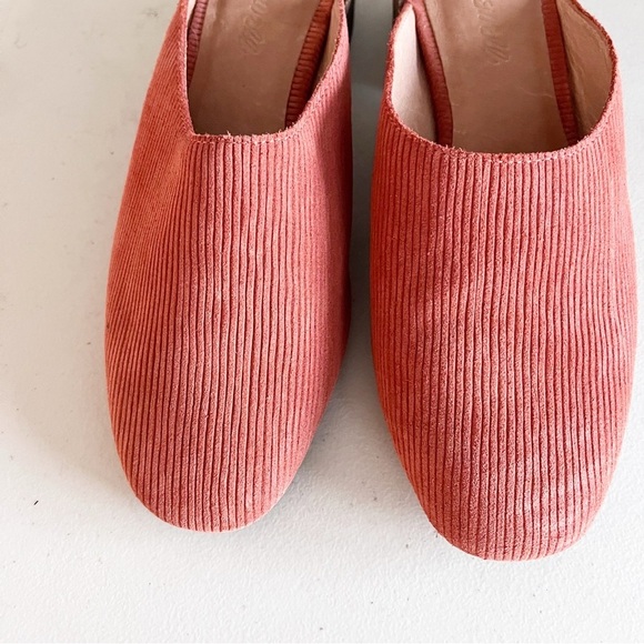 Madewell The Alicia Mule in Corduroy Suede in Rust Brick - Picture 5 of 11